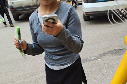 海角社区・乱伦侄女好像怀孕了